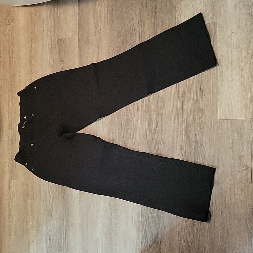 Chicos black 5 pocket pants elastic waist chico size 00 equivalent 2